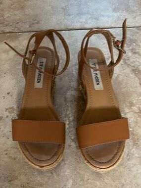 Steve Madden Tan Espadrille Platform Sandals - Women - size 6